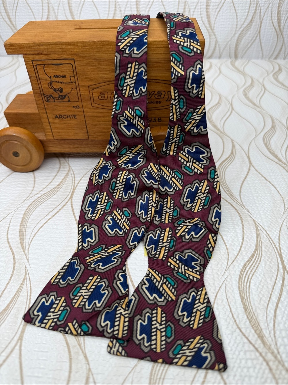 Robert Talbott Burgundy and Navy Geometric Silk Bow Tie Vintage